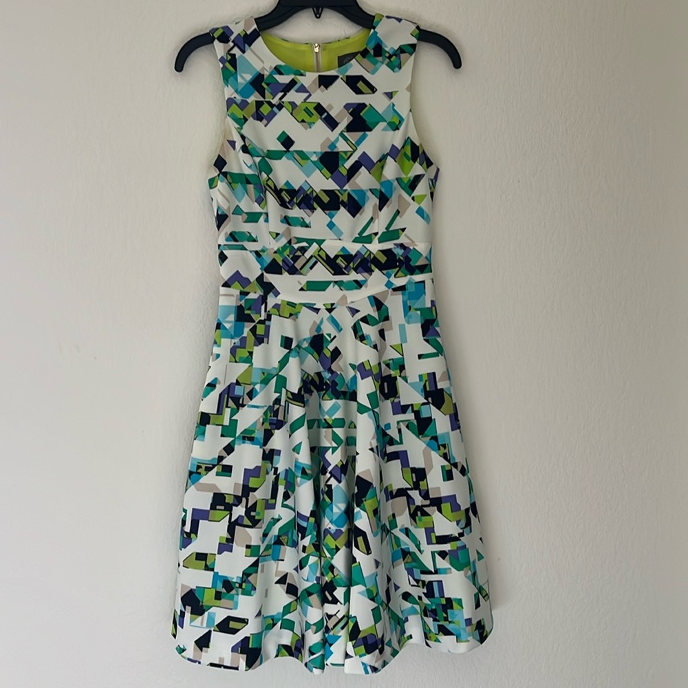 Vince Camuto Scuba Dress with pockets!!